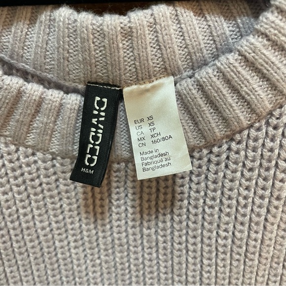 H&M Divided lavender knit sweater vest - Picture 4 of 4